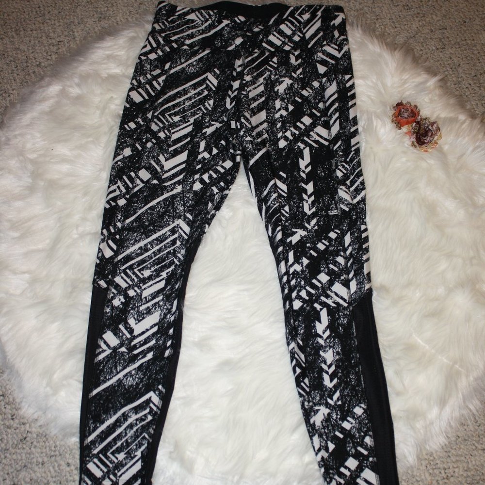 Energy Zone Athletic Leggings Size Large (12-14)